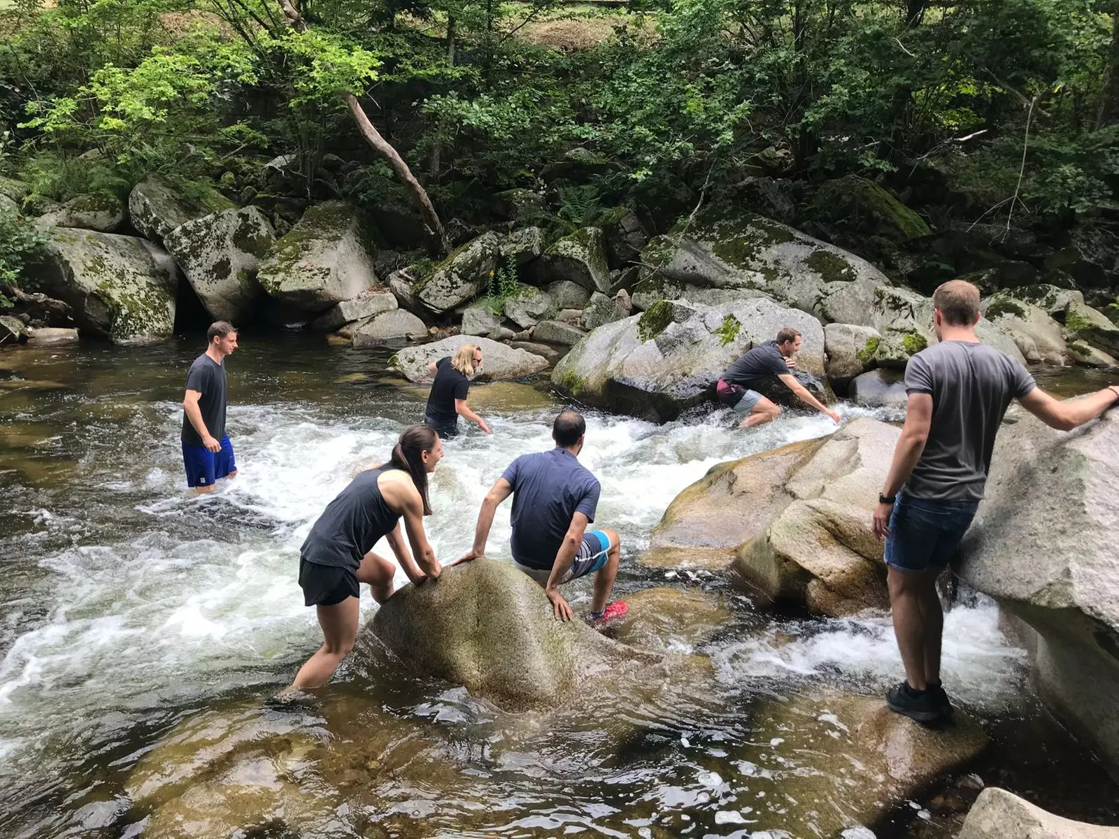 2 Std. Canyoning-Tour durch das Flussbett der Murg für 2 - 4 Personen