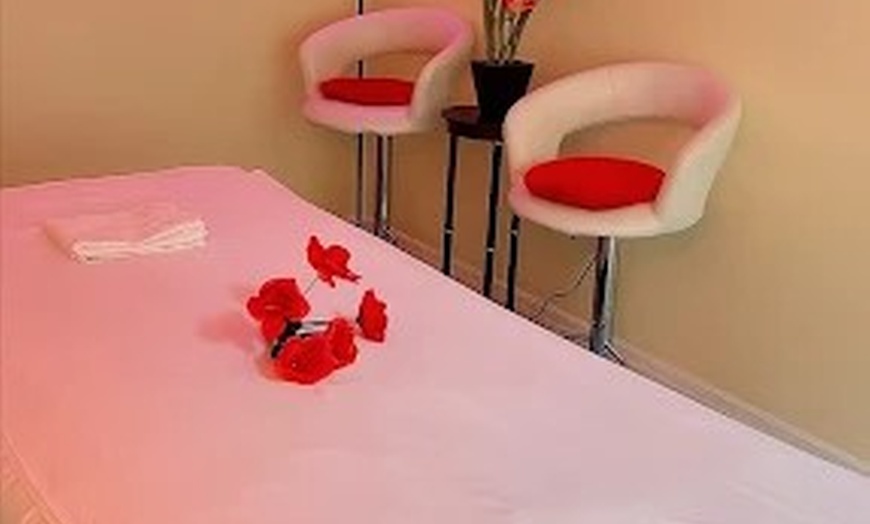 Image 3: Hot Stone Deep Tissue/Swedish Massage- Relaxation, Pain Relief & More
