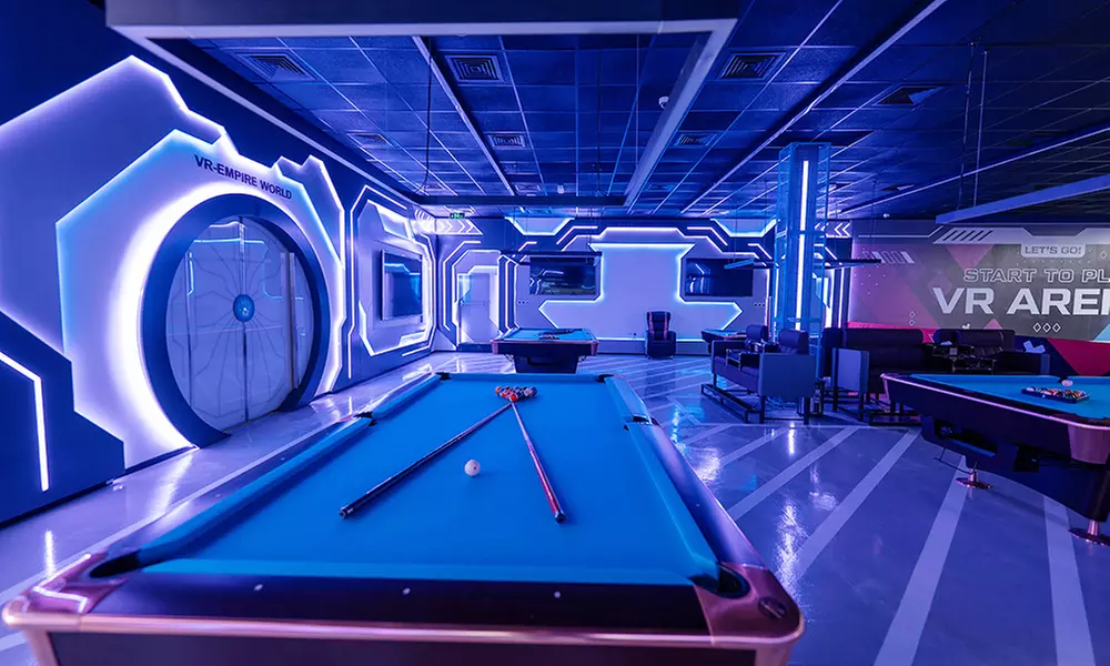 Choice of 1, 2, 3, or 5 Hours of Billiards / PC / PS5 with Food Credit