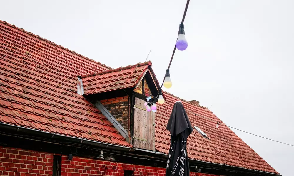 Romantisches Valentinstagsbuffet inkl. Glas Prosecco & Live-Musik am 14.02.2026 für 2 Personen (bis zu 33% sparen) - Second Medium