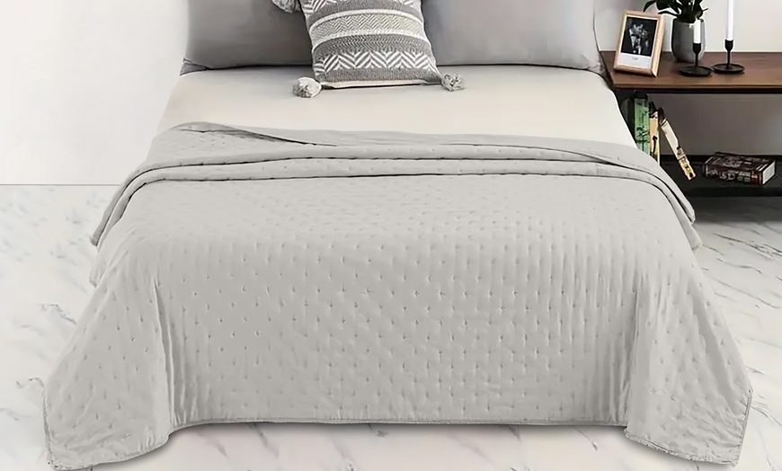 Image 4: Couette en velours Dorian