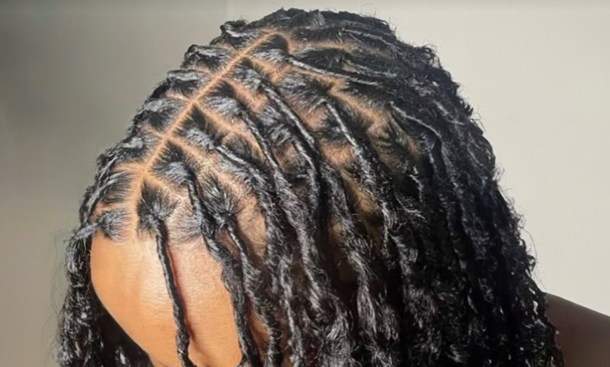Image 5: Wash & Revive, Ultimate Undo Experience, Undo & Silk Press, and More
