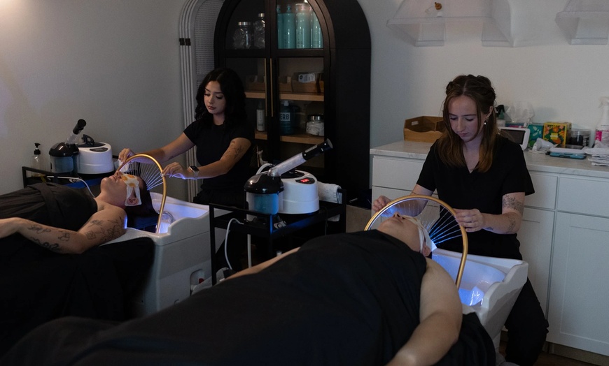 Image 5: Rejuvenating Head Spa Experiences for Deep Relaxation