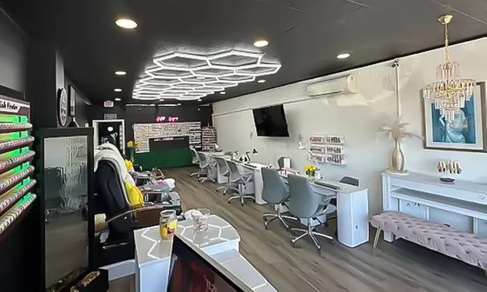 Transform Your Nails with Regular Manicure / Pedicure Or Gel Manicure