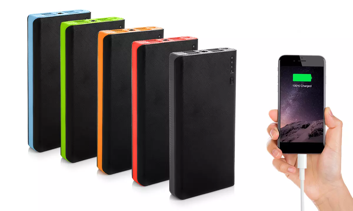 1x oder 2x Powerbank in der Farbe nach Wahl mit 20 000 mAh, Taschenlampe und 4 USB-Slots in der Farbe nach Wahl - Primary Image