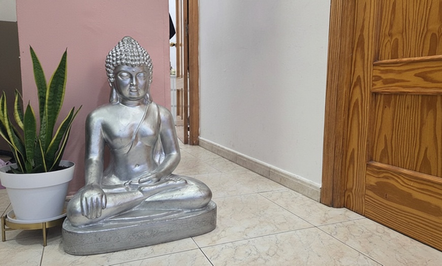 Image 10: Sesión de masaje con técnica a elegir de 30, 60 o 90 minutos para 1