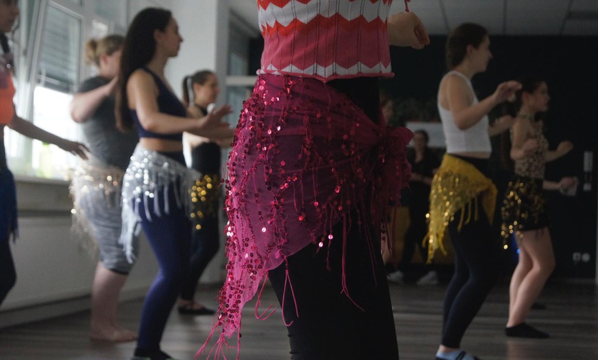 Image 7: 5er- oder 10er-Karte für alle Tanzkurse im Studio Amar für 1 Person