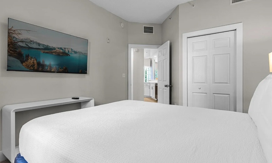 Image 36: Family Suites Hotel in Orlando near Theme Parks with Shuttle & Pool