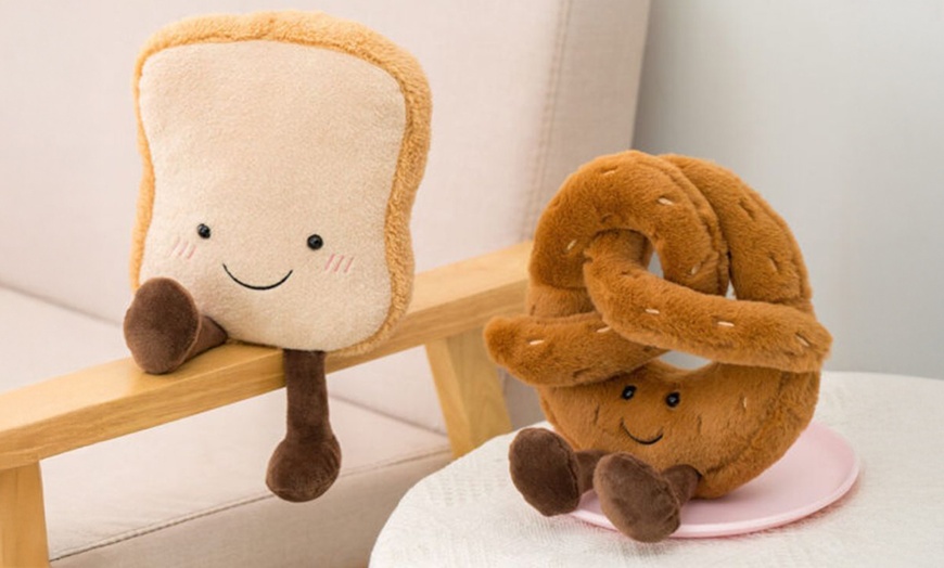 Image 18: Knuffels en sleutelhangers in de vorm van je favoriete snacks