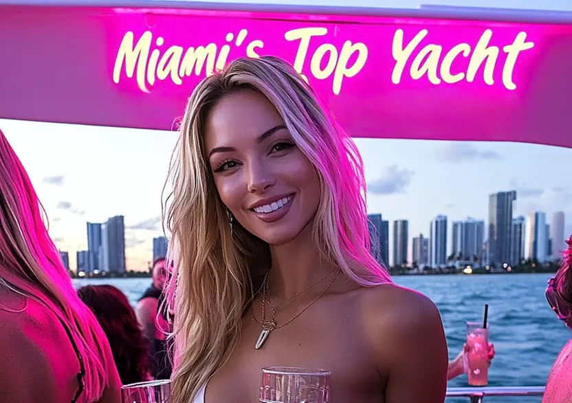 Miami’s Top Yacht Party: Neon Nights 3 hour Open‑Bar Cruise