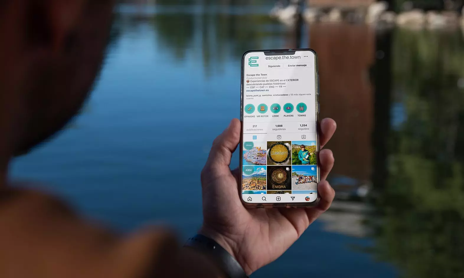 Escape the town en Palma: juego de escape al aire libre para 2-4 pax.