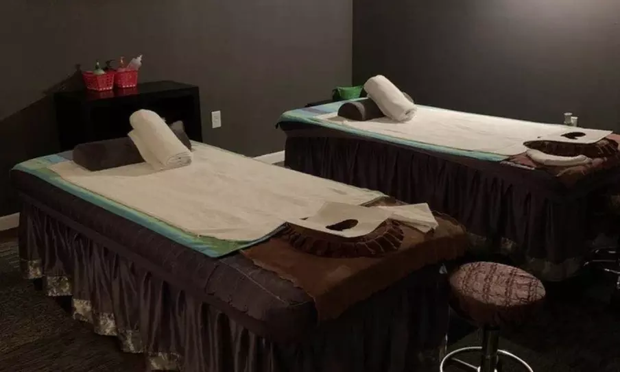 Relaxing Full-Body & Couples Massage Experiences