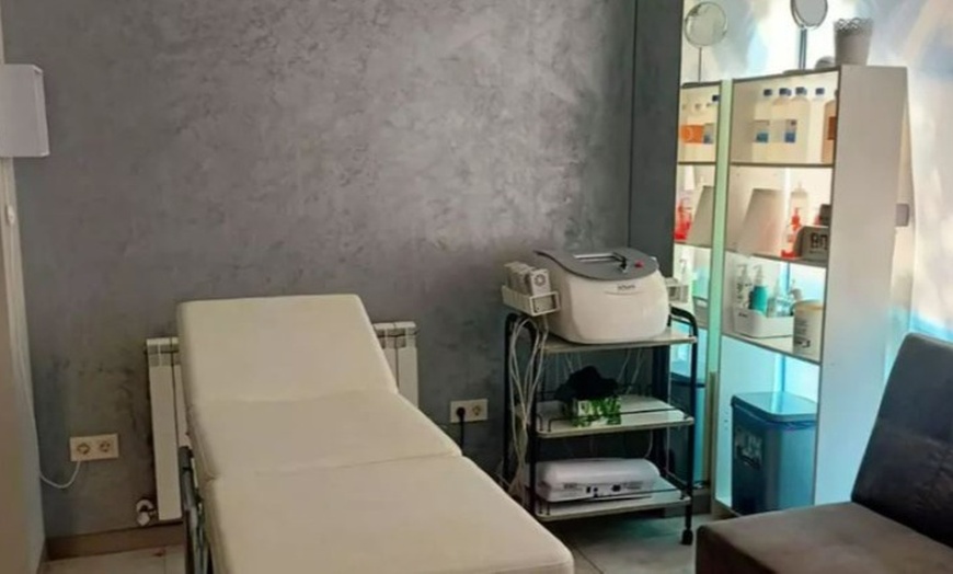 Image 4: Tratamiento capilar con lavado, masaje, corte de puntas y peinado