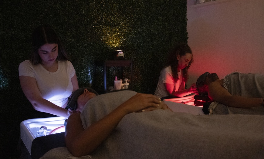 Image 5: Head spa japonés en pareja con masaje de busto, chocolate y té
