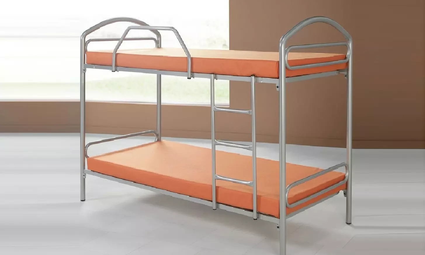 Litera metálica con opción a colchones y almohadas - Primary Image