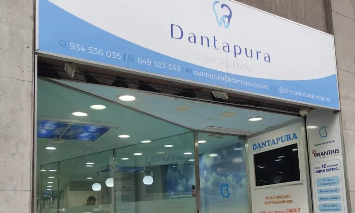 Limpieza bucal con revisión y opción a blanqueamiento dental led