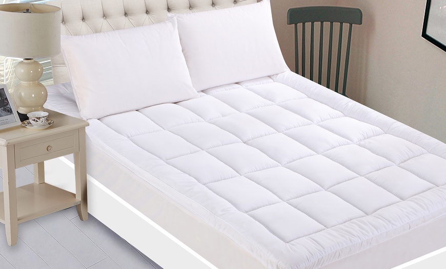 Image 2: 1000gsm Cotton cover Mattress Topper