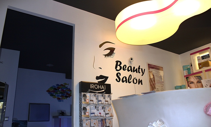 Image 3: Manipedicura básica o prémium para 1 persona