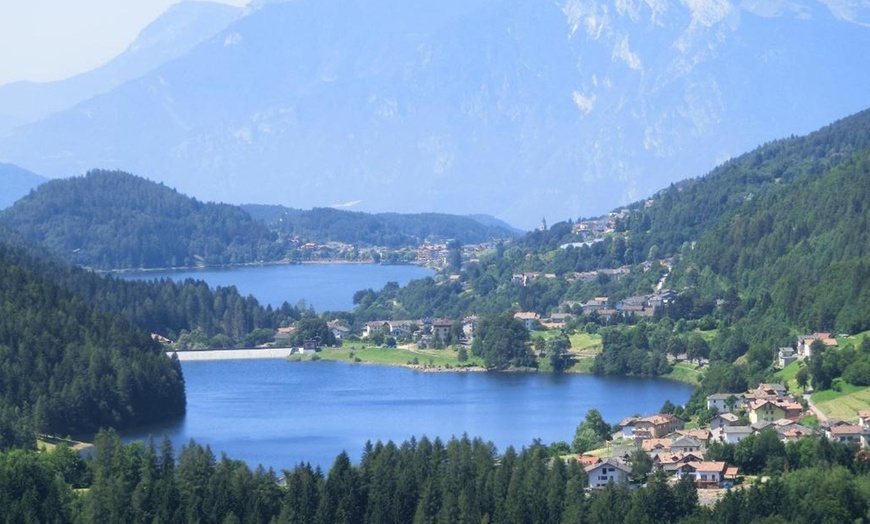 Image 6: Trento: camera matrimoniale con colazione o mezza pensione per 2