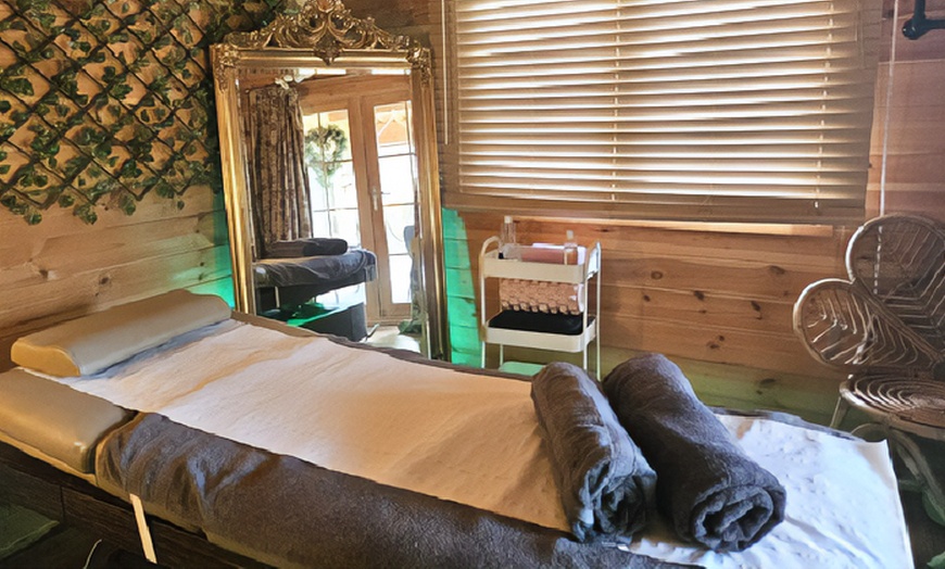 Image 3: Relax and Unwind with 30, 60 or 90-Minute Choice of Massage 