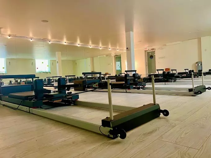Reformer Pilates Classes – Lincoln Park