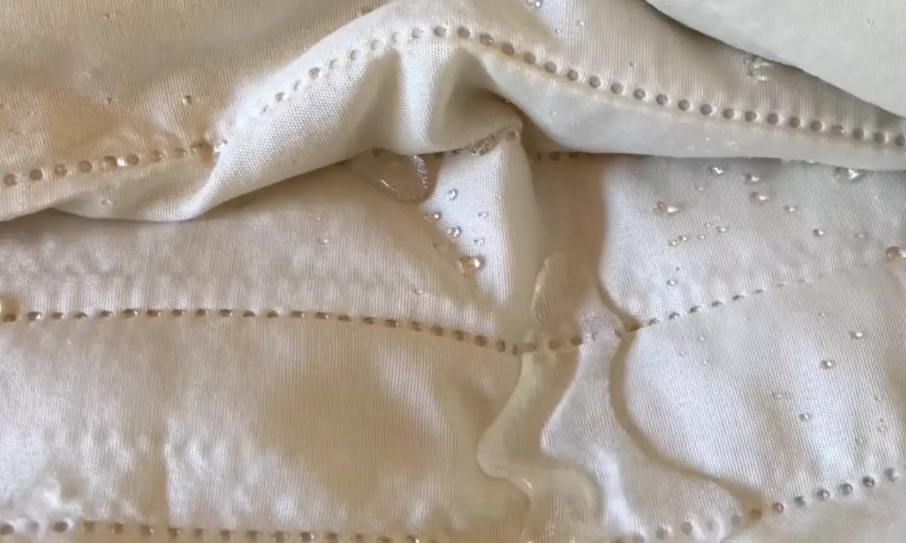 Gesteppter Sofaschoner