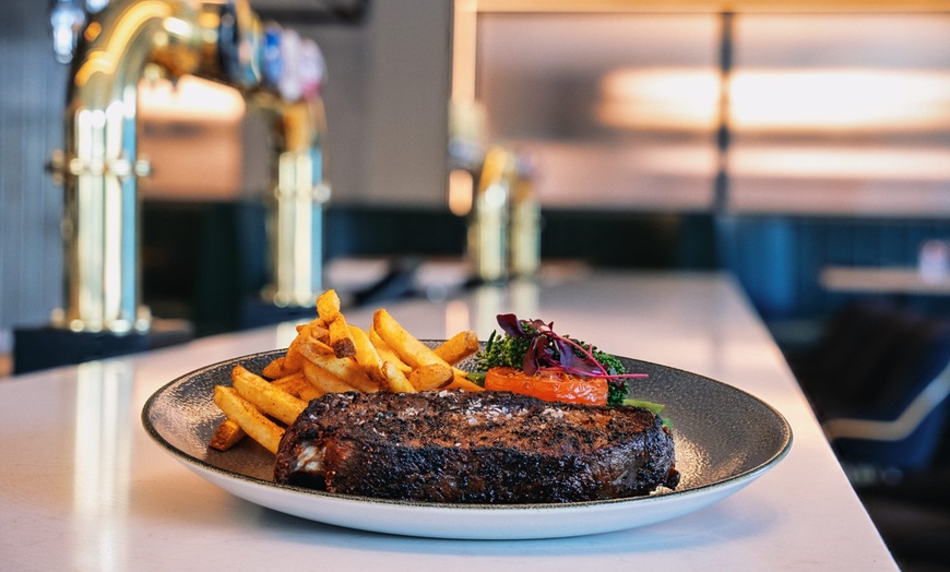 Image 4: Steak Dinner for 2 or 4 w/ Glass or Bottle of Wine in Glasgow