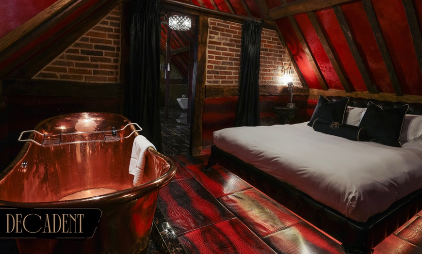 Image 21: Beaconsfield or Stadhampton: 5* Luxurious Hotel Break with Breakfast