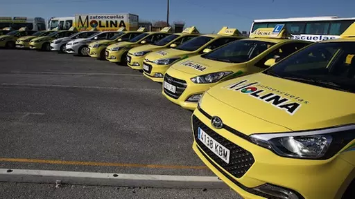 ¡Hora de tomar el volante! Curso para obtener el carné de coche o moto