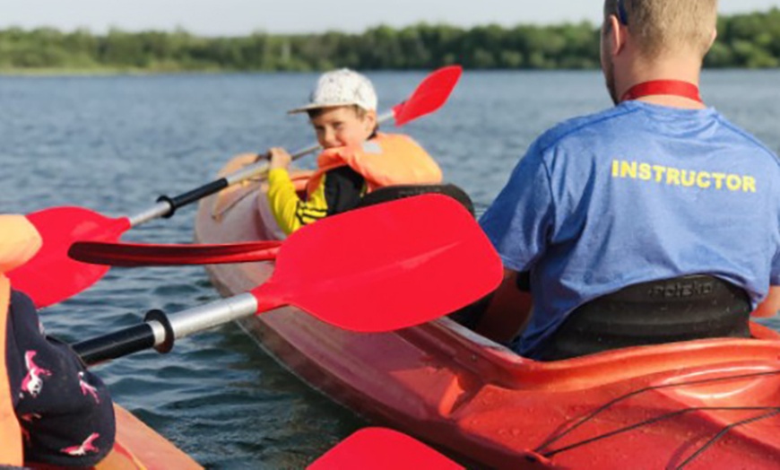 Image 2: 1 Std./Tagesticket Kajak- oder Tretbootverleih für bis zu 4 Personen