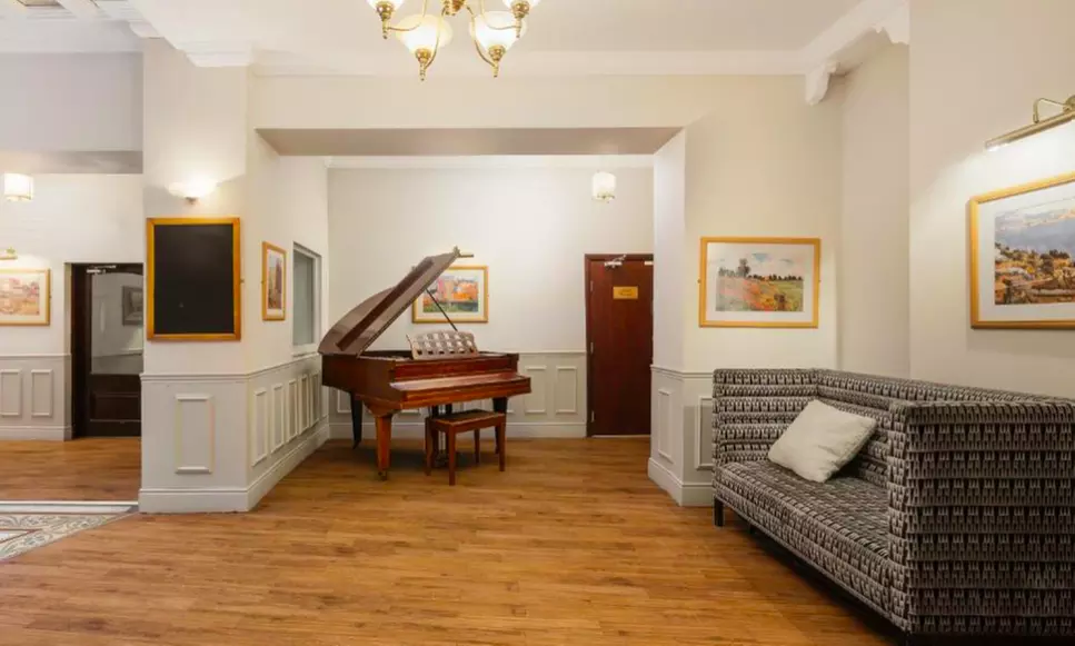 Cumbria: Standard Double Room with Bottle of Wine