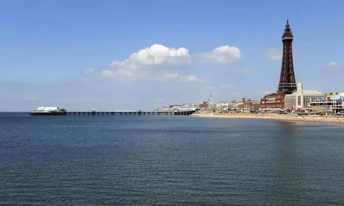 Blackpool: Double or Room with Late Check-Out & Optional Breakfast