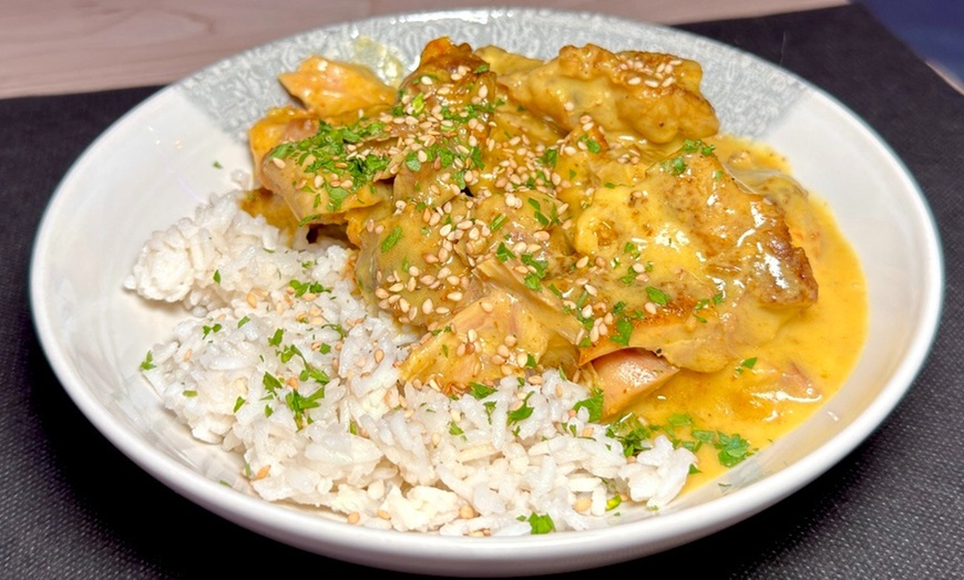 Image 6: ¡Date el gusto! Menú de cocina fusión completo para 2 o 4 personas