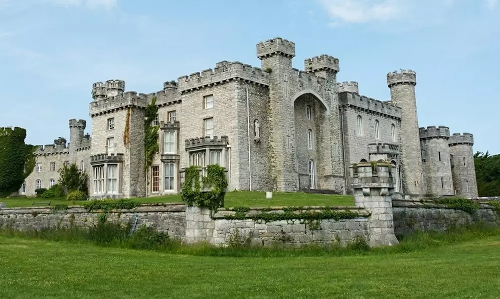 Afternoon Tea Traditional or Sparkling with Prosecco