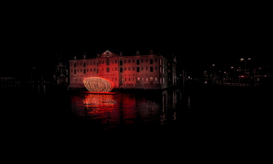Image 7: Amsterdam Light Festival: rondvaart door de grachten