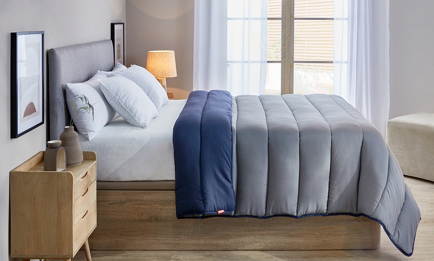 Image 2: Edredón nórdico de fibra bicolor de Pikolin Home