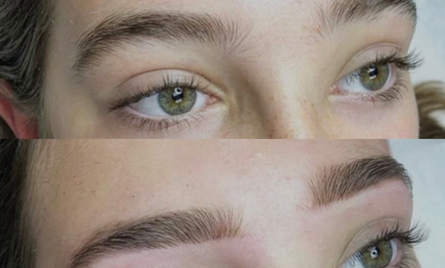 Image 4: Achieve the Perfect Brow Shape with One, Three, or Five Eyebrow Waxing