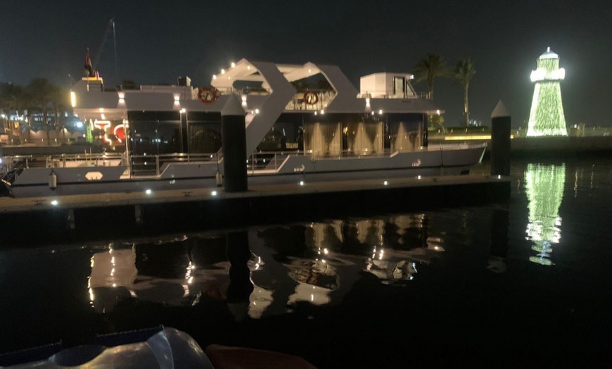 Image 5: Dubai Canal Dinner Cruise with Soft Drinks!