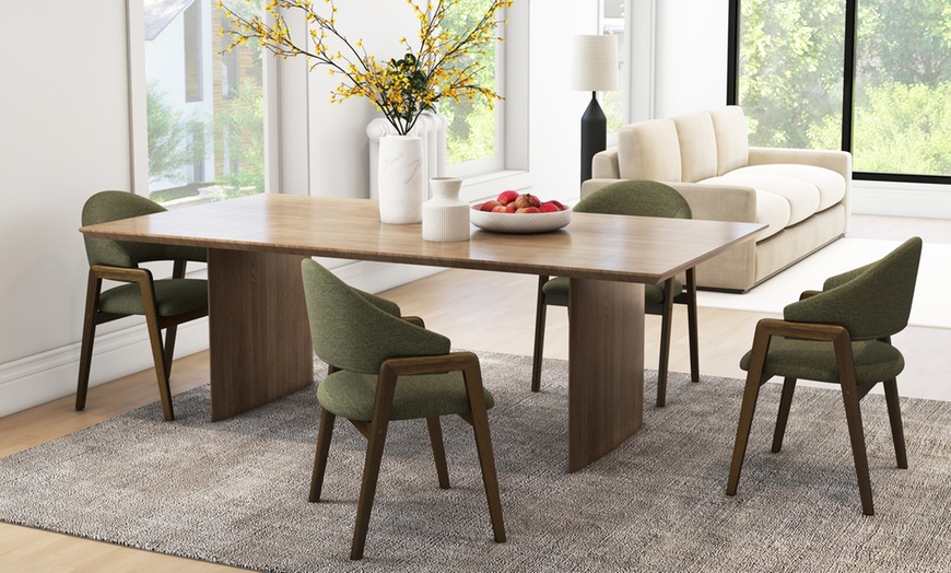 Image 35: Sillas de comedor tapizadas con patas de madera Woolden, de Doosense