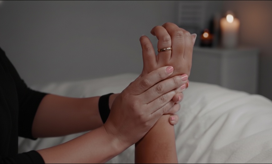 Image 6: Facial & Massage Relaxation