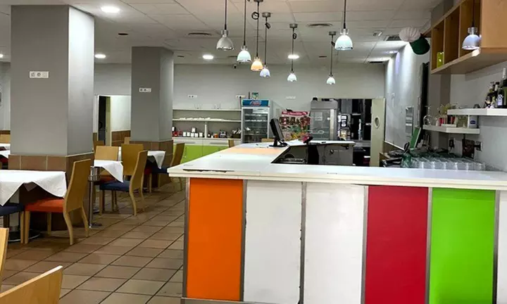 Menú italiano para 2 o 4 con entrantes, platos principales y bebidas