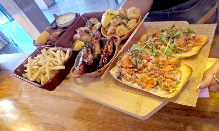 Image 2: Enjoy Mediterranean Cuisine with Tapas & Cocktails or Wine at La Mias