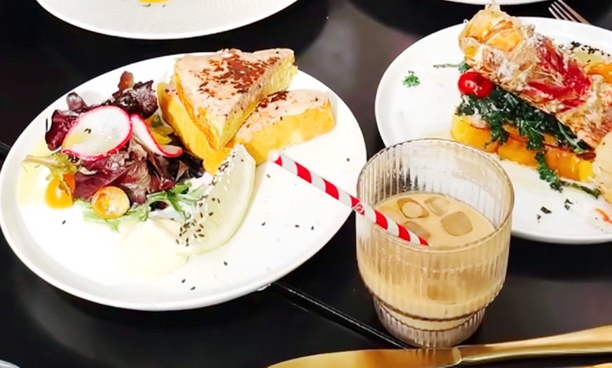 Image 15: Enjoy a Weekday Lunch for 1, 2, 4, or 8 People