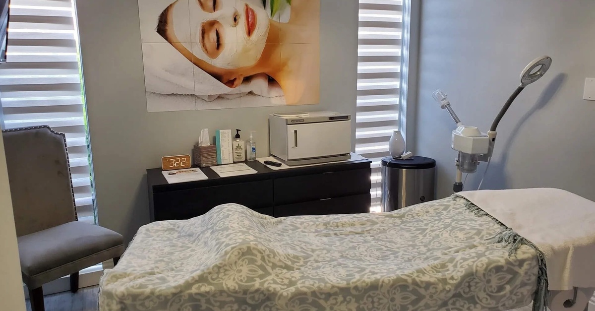 6 Sessions of Infrared Sculpt Treatments. Targets stubborn fat in waist, thighs, arms & more!