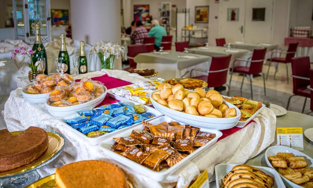 Peschiera del Garda 4*: camera doppia con mezza pensione e Spa