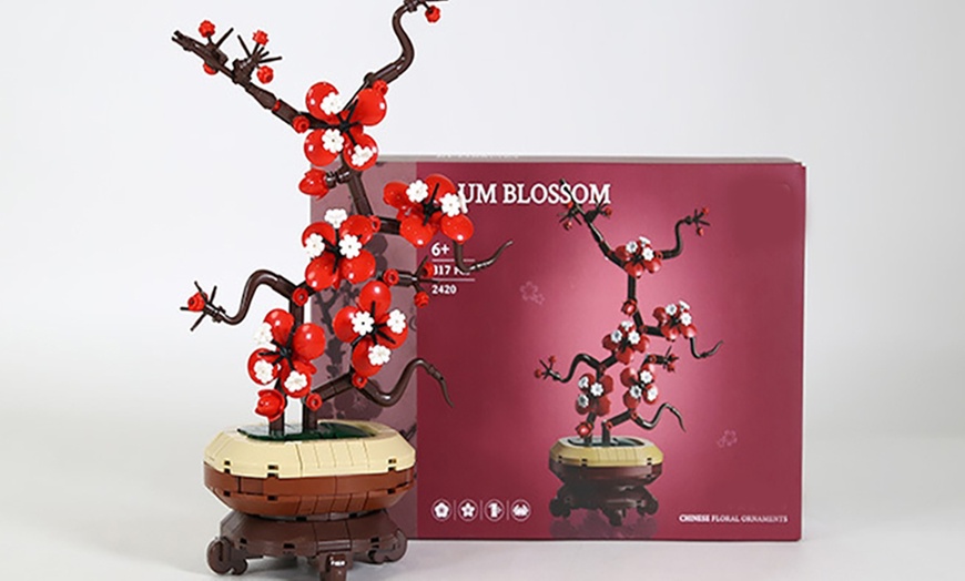 Image 2: LEGO Inspired Flowers Building Blocks Set