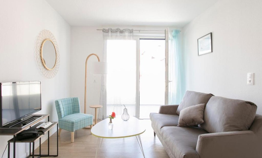 Image 7: Mulhouse : appartement T2 avec option petit-déjeuner 
