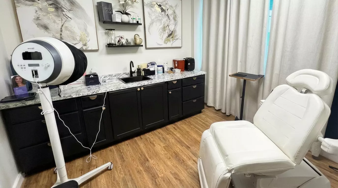 Facial Hair Removal Services for Full Face, Brows, Lip & Chin