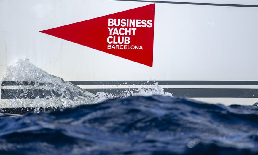 Image 10: 2 horas de paseo en velero por la costa de Barcelona para hasta 11 pax
