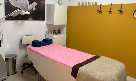 Sesión de microblading de eyeliner - Ungles I Pestanyes